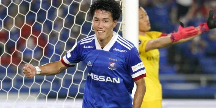 Йокогама Маринос - Кавасаки