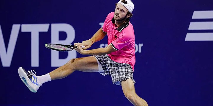 Душан Лайович - Томми Пол