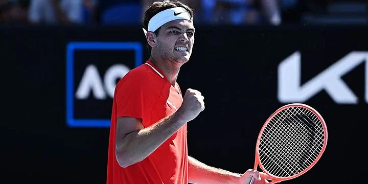 Йосихито Нисиока - Тейлор Фриц