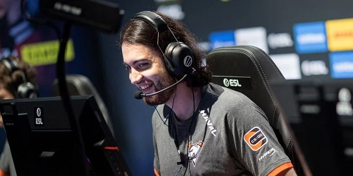 Virtus.pro - G2 Esports Virtus.pro - G2 Esports