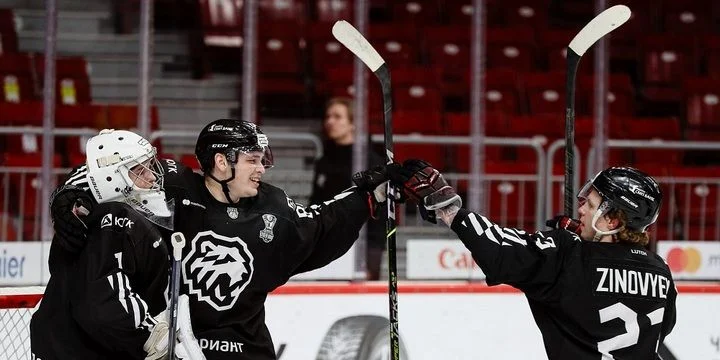 Белые Медведи - Локо-76 Белые Медведи - Локо-76