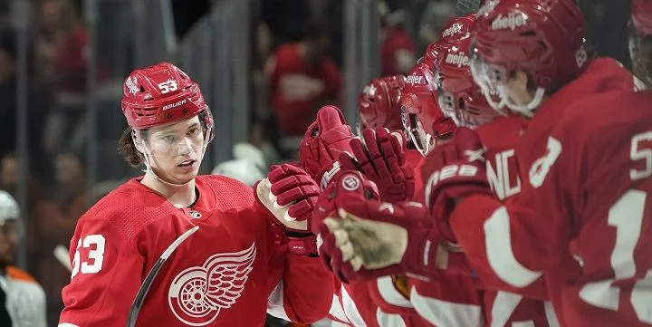 Детройт - Торонто