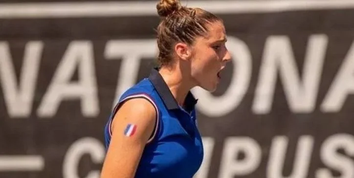 Стефани Фогеле - Эльза Жакмо