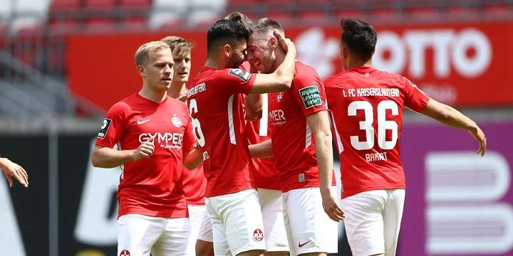 Мюнхен 1860 - Кайзерслаутерн Мюнхен 1860 - Кайзерслаутерн