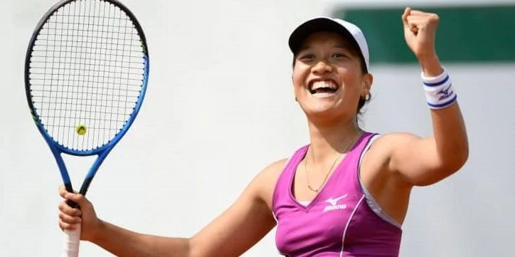 Сара Соррибес-Тормо - Хармони Тан