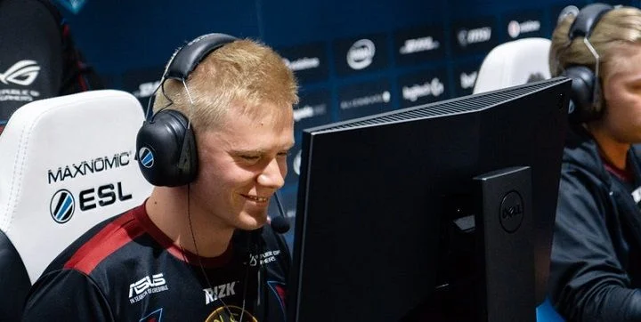 ENCE eSports - Entropiq ENCE eSports - Entropiq
