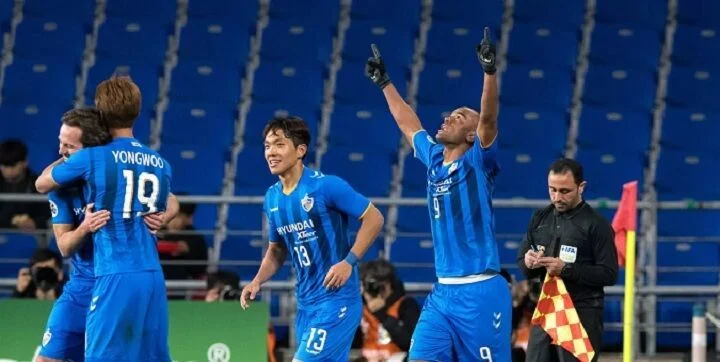 Чонбук - Ульсан Чонбук - Ульсан