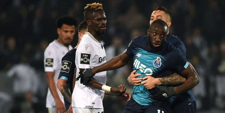 Витория Гимарайнш - Фамаликан Витория Гимарайнш - Фамаликан