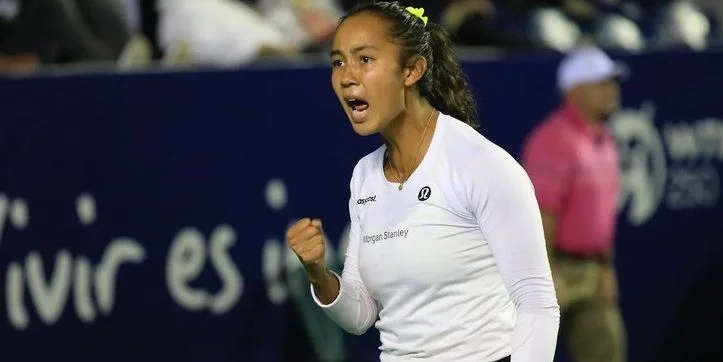 Мария-Камила Осорио Серрано - Лейла Фернандес Мария-Камила Осорио Серрано - Лейла Фернандес