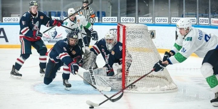 Реактор - Спутник Альметьевск Реактор - Спутник Альметьевск
