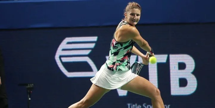 Катерина Синякова - Ирина Камелия Бегу