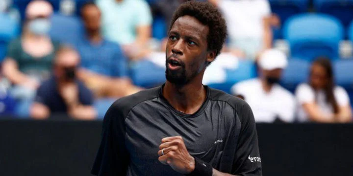 Филип Крайинович - Гаэль Монфис