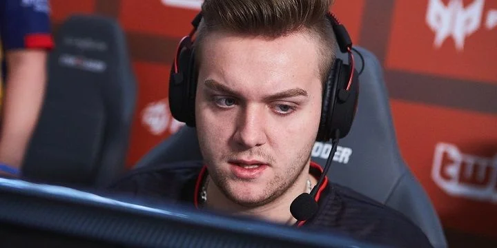 G2 Esports - Ninjas in Pyjamas