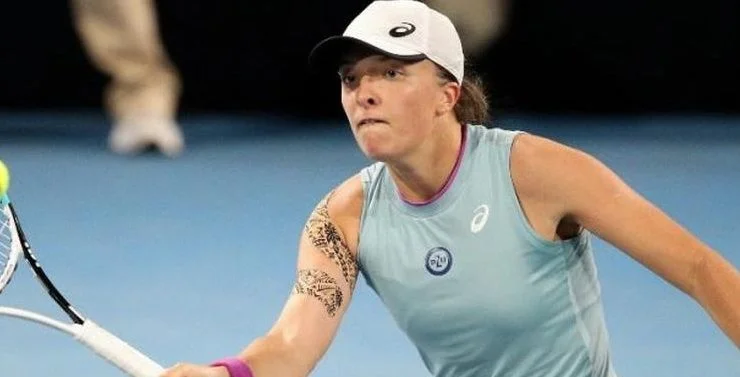 Ига Швентек - Клара Таусон Ига Швентек - Клара Таусон