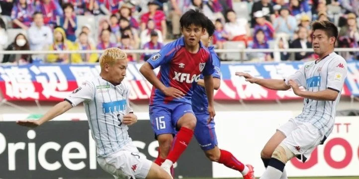 ФК Токио - Ивата