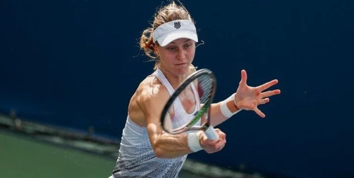 Петра Мартич - Людмила Самсонова