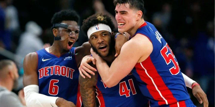 Майами - Детройт