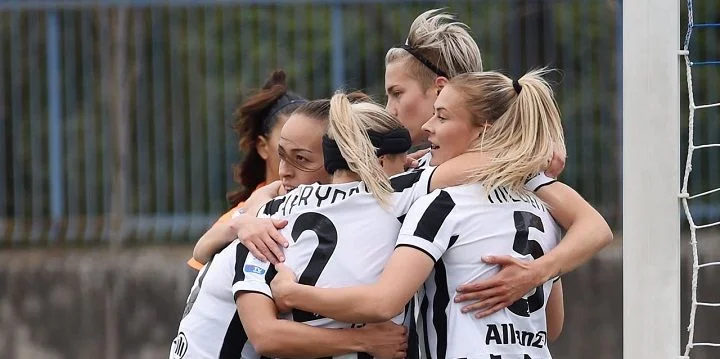 Ювентус - Лион (Ж) Ювентус - Лион (Ж)