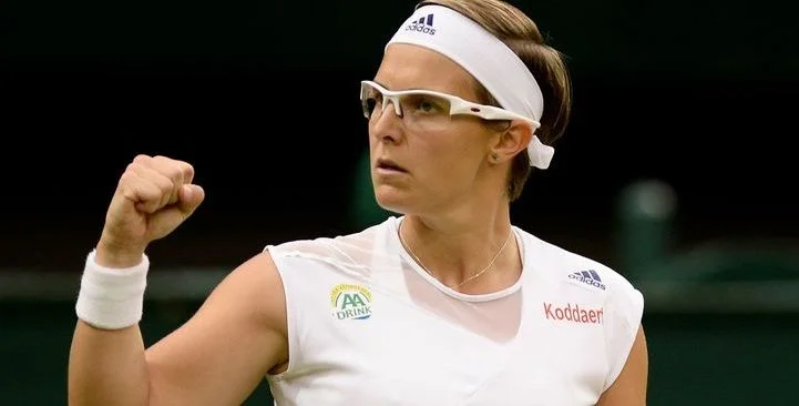 Кирстен Флипкенс - Виктория Голубич