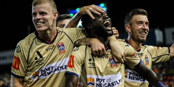 Ньюкасл Джетс - Сидней