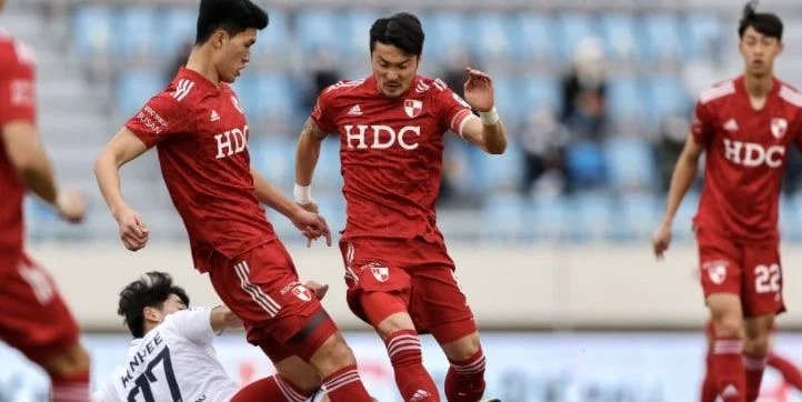 Пусан Ай'Парк - Кимпхо Пусан Ай'Парк - Кимпхо