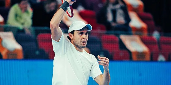 Аслан Карацев - Хуберт Гуркач