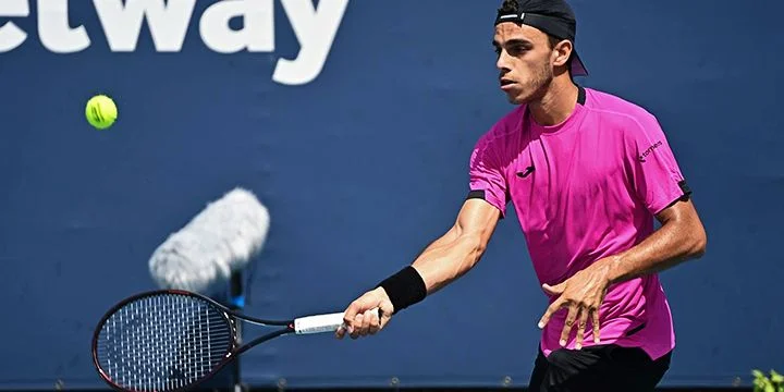 Франциско Черундоло - Фрэнсис Тиафо