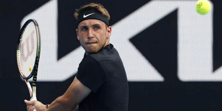 Бернабе Сапата Мираллес - Алекс Молчан Бернабе Сапата Мираллес - Алекс Молчан