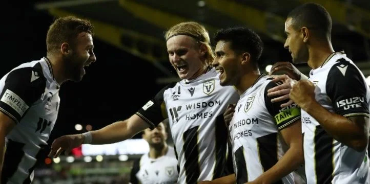 Макартур - Перт Глори