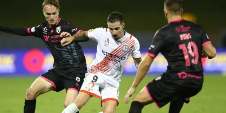 Макартур - Брисбен Роар Макартур - Брисбен Роар