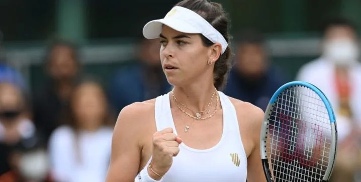 Алисон ван Уйтванк - Айла Томлянович