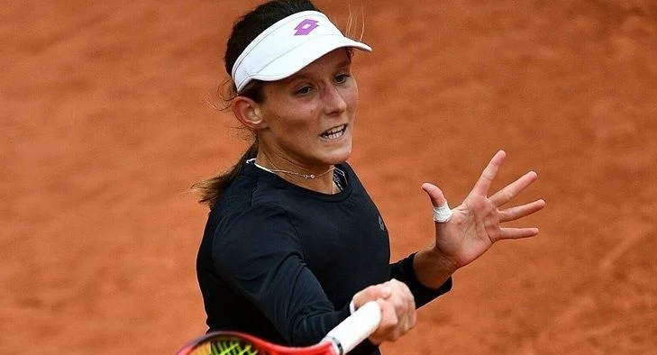 Варвара Грачева - Сара Соррибес-Тормо