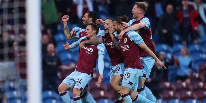 Бернли - Вулверхэмптон Бернли - Вулверхэмптон