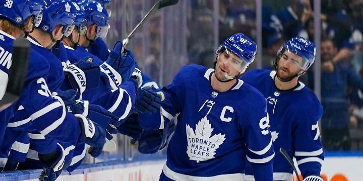 Торонто - Детройт