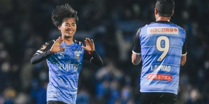 Ульсан - Кавасаки Ульсан - Кавасаки