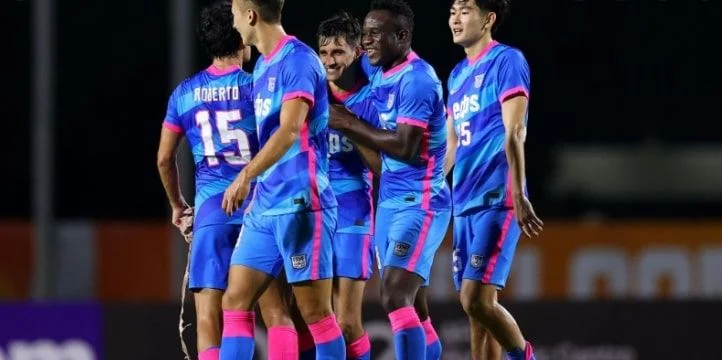 Чианграй Юн - Китчи СК Чианграй Юн - Китчи СК