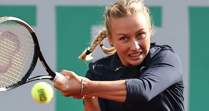 Анастасия Потапова - Наоми Осака