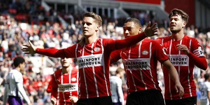 ПСВ - Виллем II