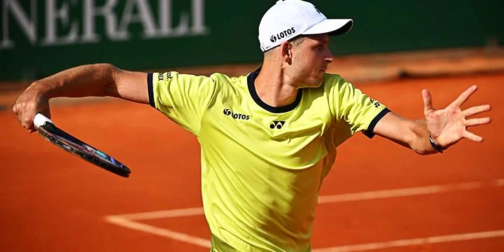 Хуберт Гуркач - Алехандро Давидович Фокина