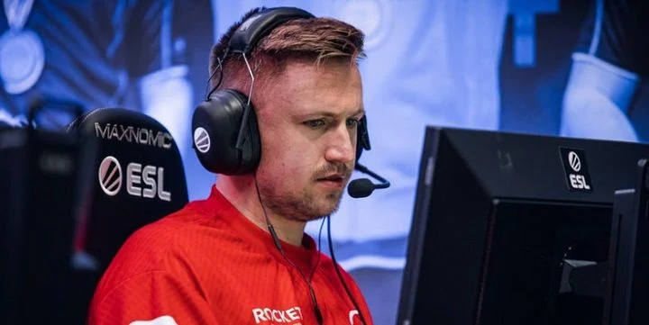 Apeks - Team Finest Apeks - Team Finest