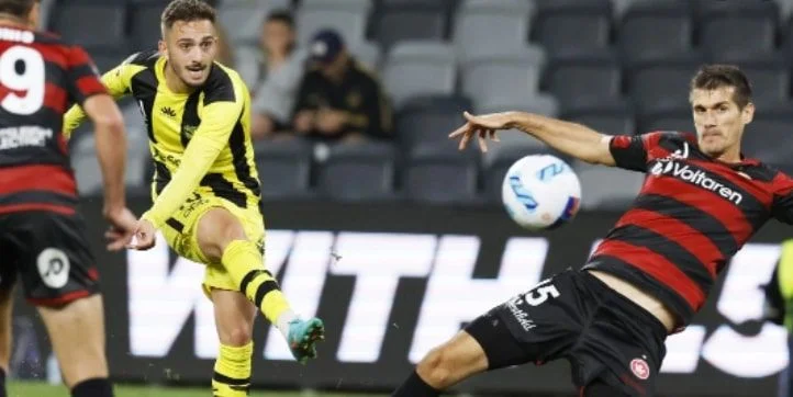 Мельбурн Сити - Веллингтон Феникс Мельбурн Сити - Веллингтон Феникс