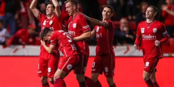 Аделаида Юнайтед - Централ Кост Маринерс