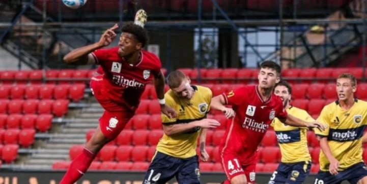 Аделаида Юн - Мельбурн Сити Аделаида Юн - Мельбурн Сити