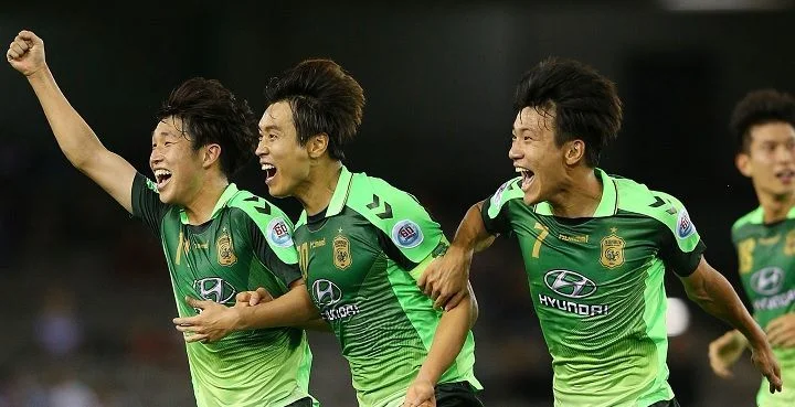 Пхохан Стилерс - Чонбук Пхохан Стилерс - Чонбук