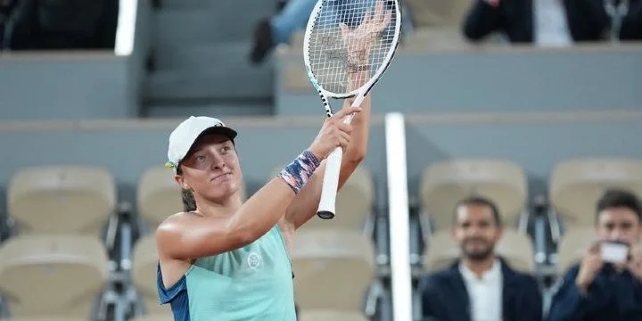 Ига Швентек - Данка Ковинич