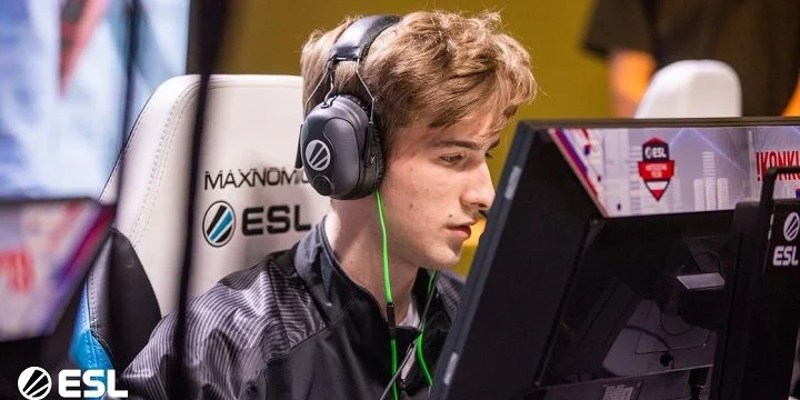 Sinners - mouz NXT Sinners - mouz NXT