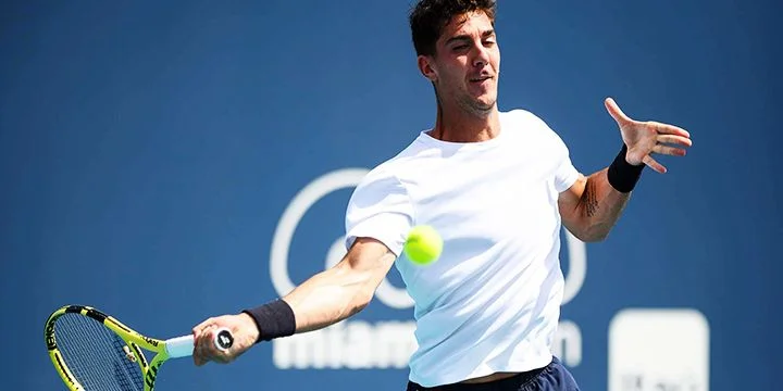 Танаси Коккинакис - Александар Вукич Танаси Коккинакис - Александар Вукич