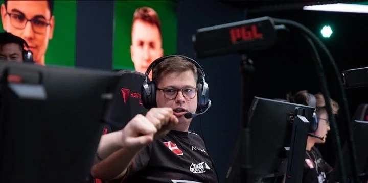 FaZe Clan - ENCE eSports FaZe Clan - ENCE eSports