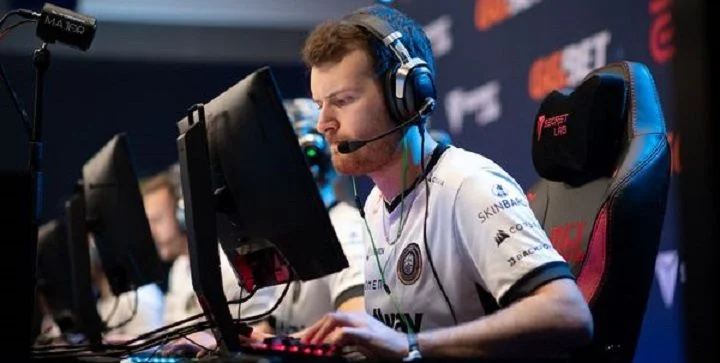 BIG Academy - NaVi Junior BIG Academy - NaVi Junior