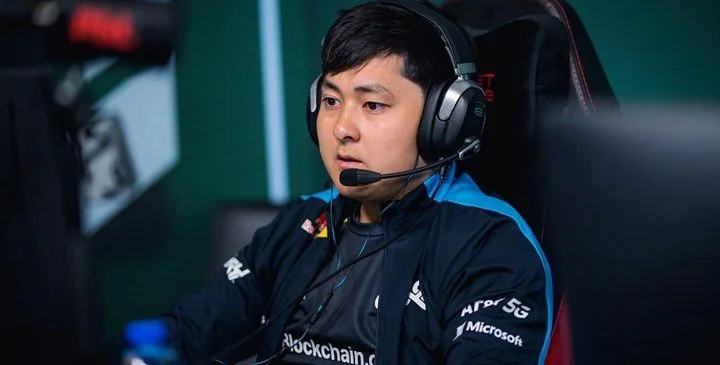 BIG - Cloud 9 BIG - Cloud 9
